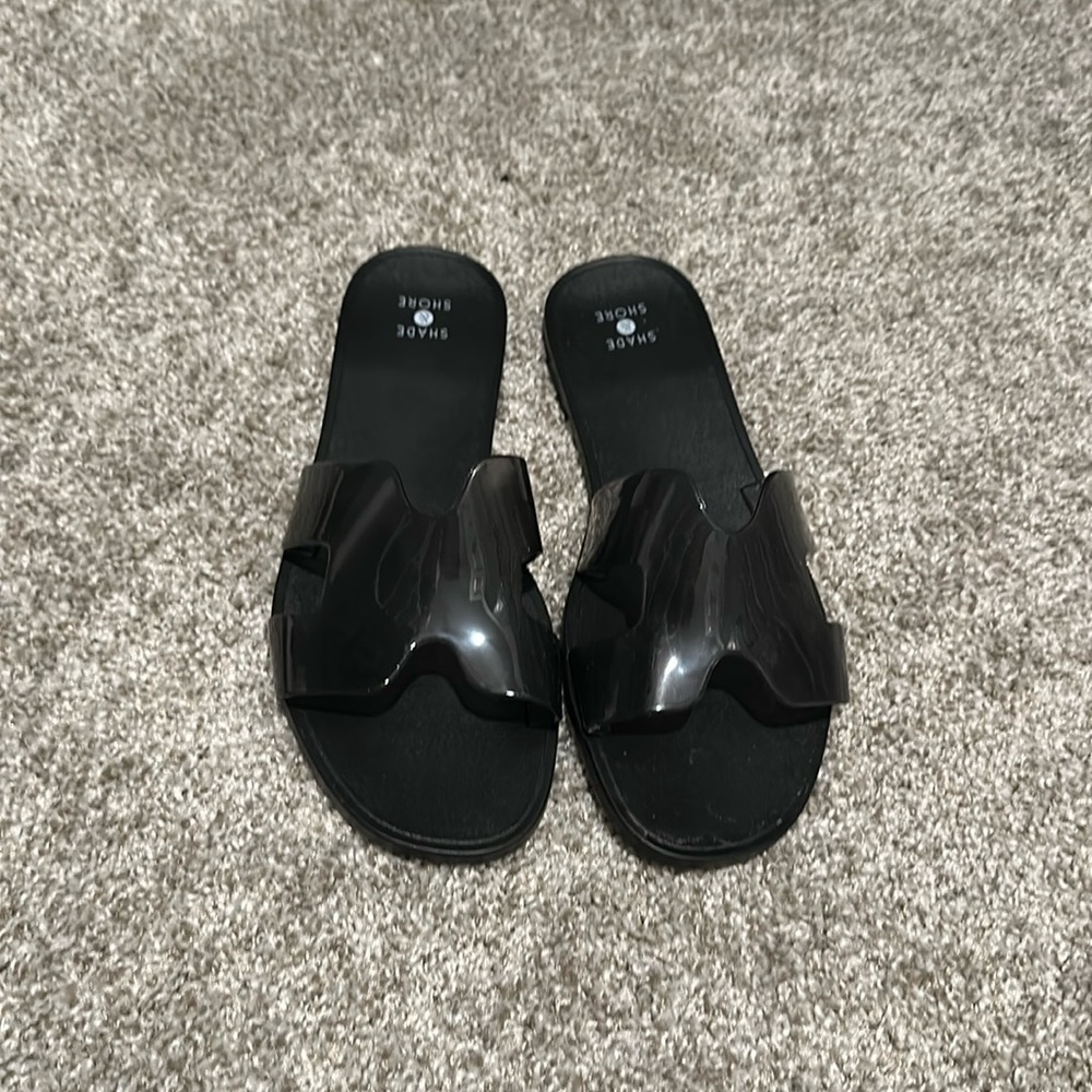 black sandals- 9